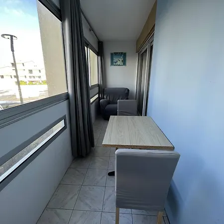 Apartment T3 Renove Avec Loggias, A Deux Pas De La Et Des Commerces, Parking Prive Inclus! - Fr-1-324a-64 *